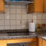 Cozy Retreat With Patio Steps From Alcazar Διαμέρισμα *