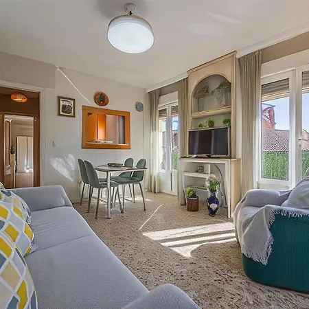 Διαμέρισμα Cozy Retreat With Patio Steps From Alcazar *