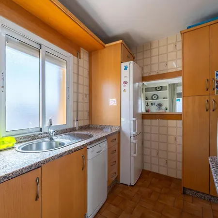 Appartamento Cozy Retreat With Patio Steps From Alcázar Cordova